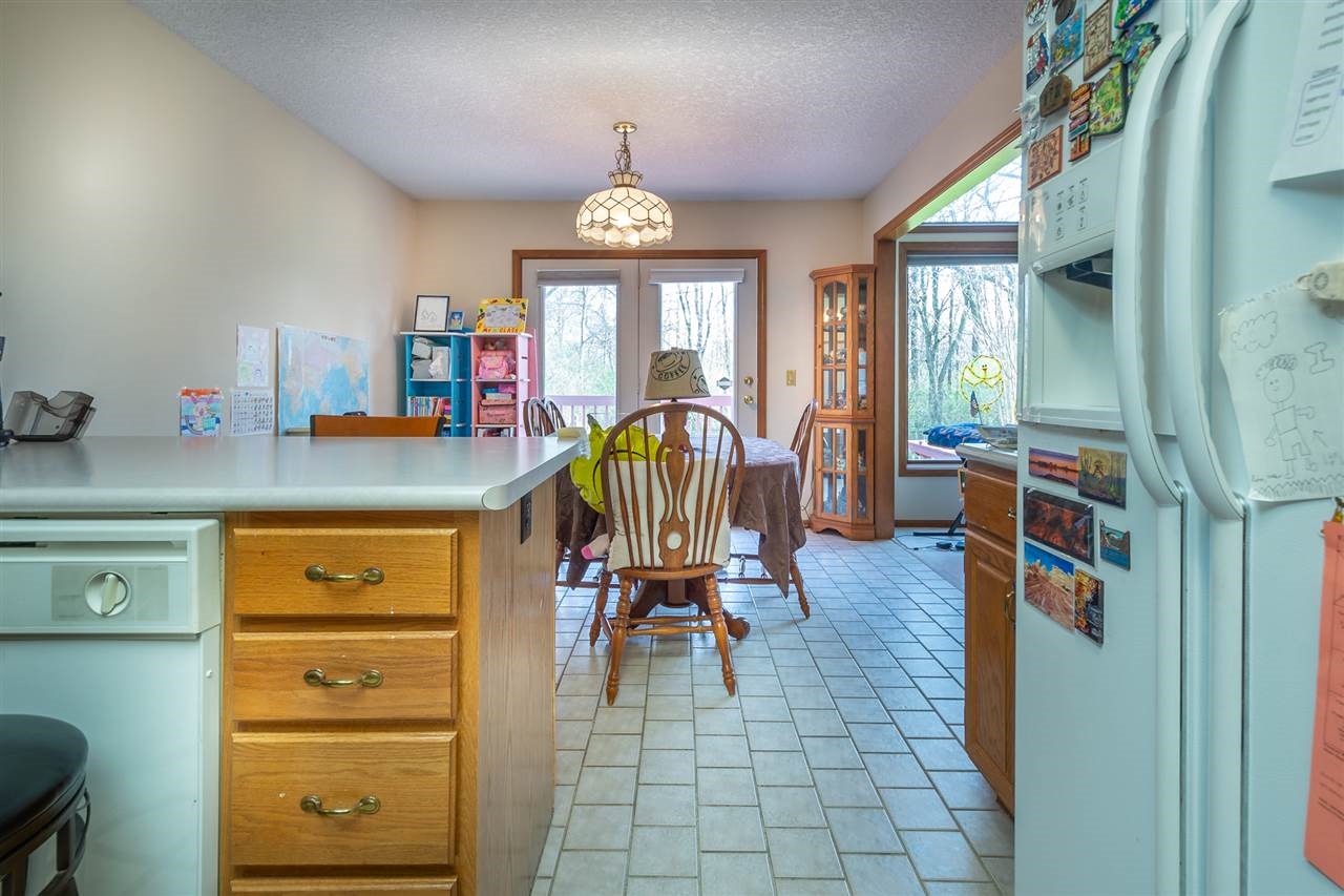 2205 Broken Oak Road Fort Wayne, IN 46818 - Photo 4 of 32