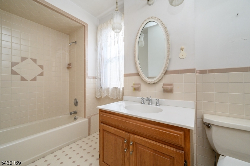 1120 Madison Hill Road Clark, NJ 07066 - Photo 30 of 49