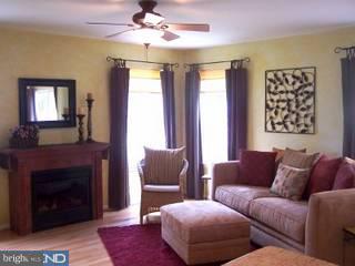 105 Raintree Crossing Hatfield, PA 19440 - Photo 4 of 5 Gallery Image 4