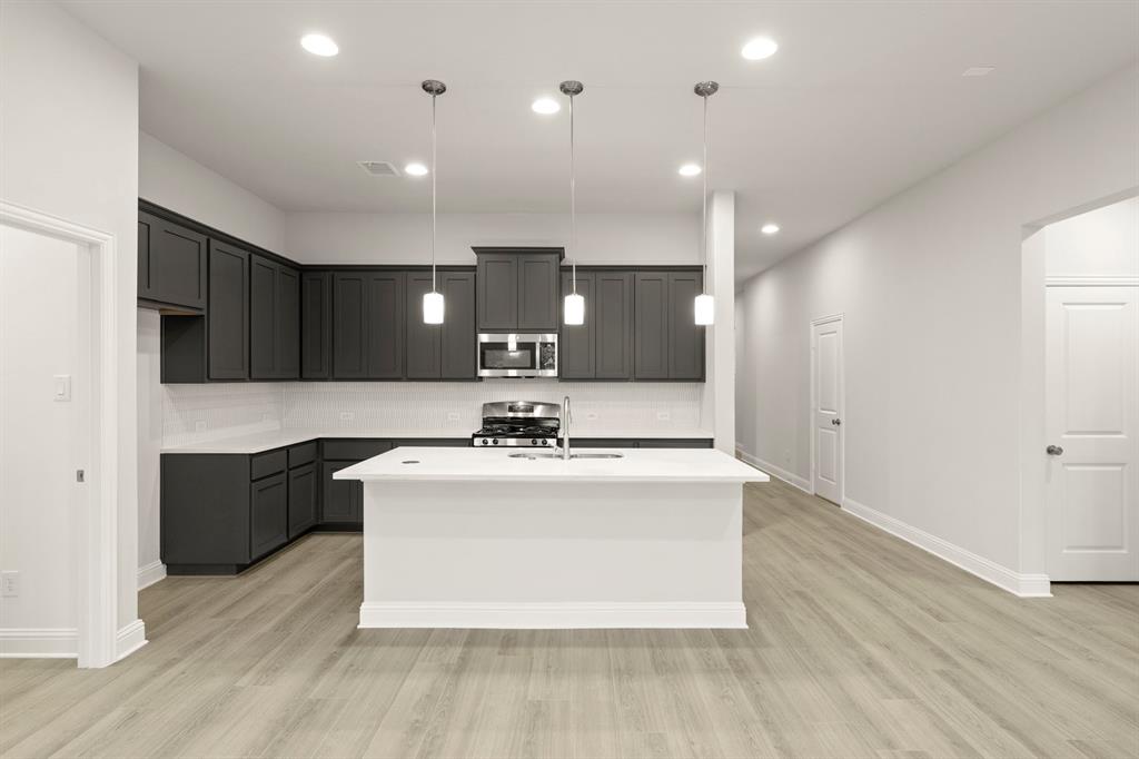 1232 Redcoat Drive Forney, TX 75126 - Photo 3 of 34 11. 1232 Redcoat - Kitchen