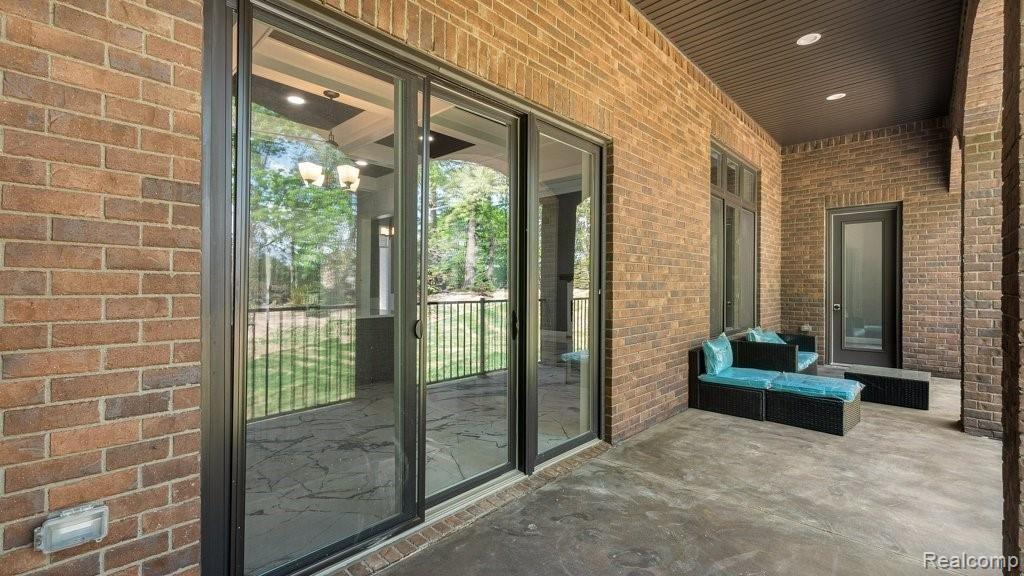 523 Rochdale Drive South Rochester Hills, MI 48309 - Photo 29 of 35