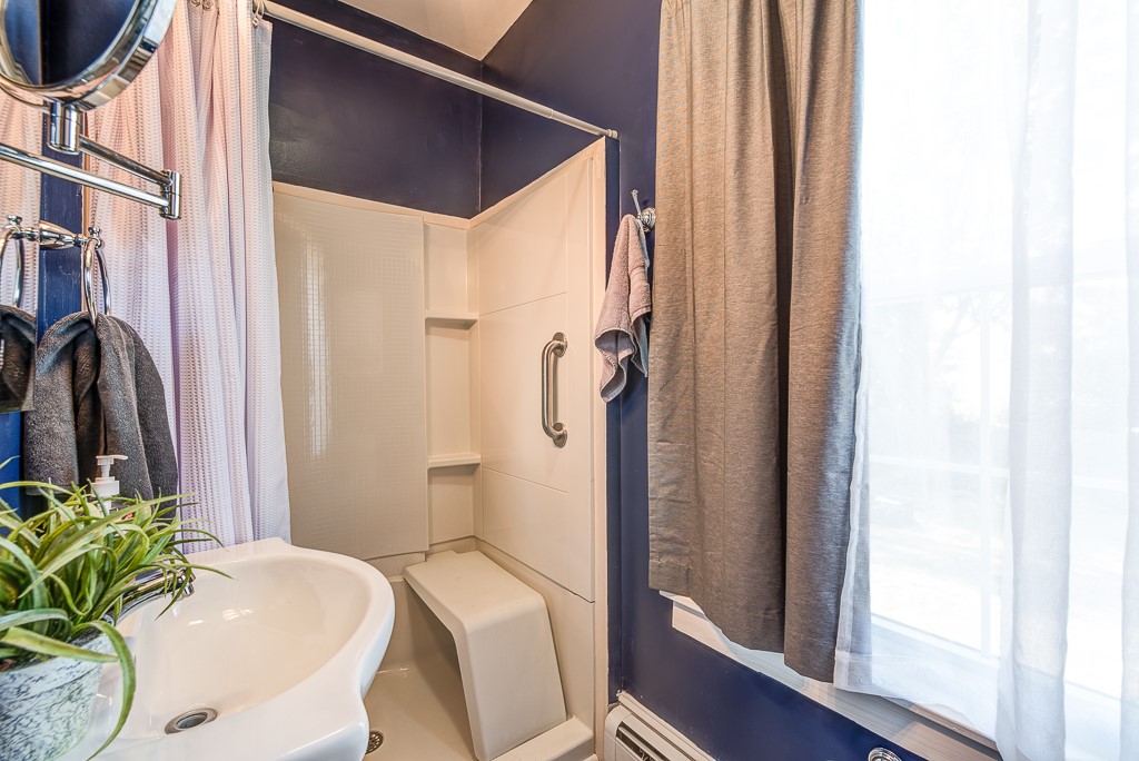 163 Harrison Avenue Warwick, RI 02888 - Photo 30 of 44