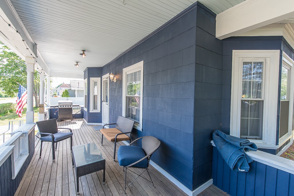 163 Harrison Avenue Warwick, RI 02888 - Photo 3 of 44