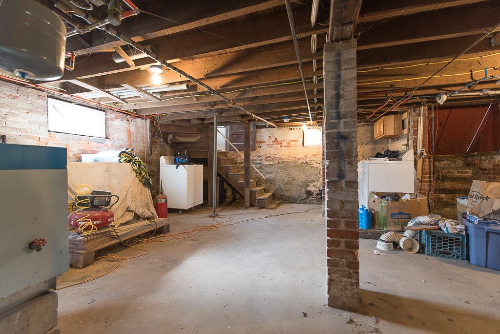 163 Harrison Avenue Warwick, RI 02888 - Photo 33 of 44