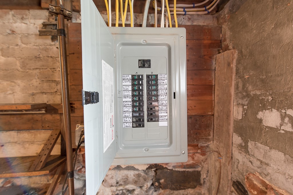 163 Harrison Avenue Warwick, RI 02888 - Photo 37 of 44