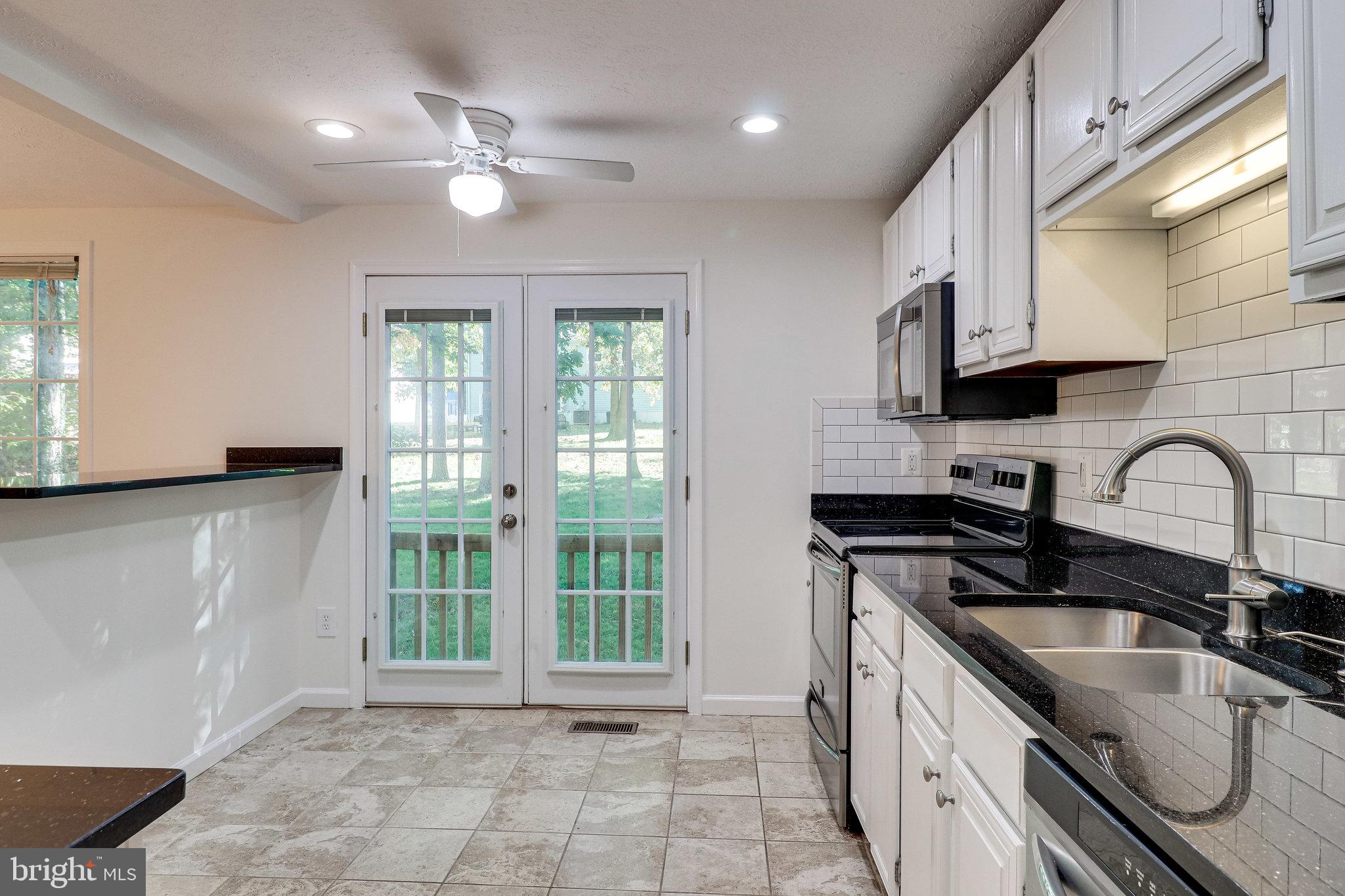 8071 Winding Way Court Springfield, VA 22153 - Photo 15 of 43 Open and Bright