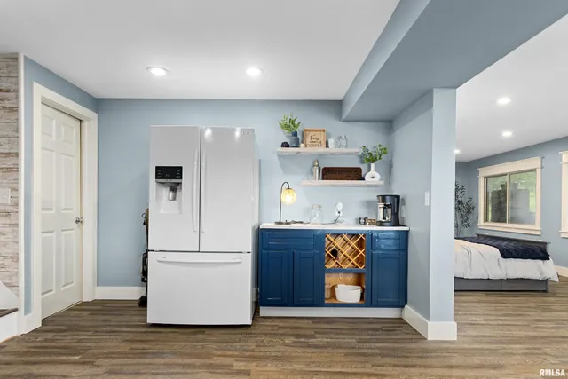 $315,000 | 380 McGrew Drive, Avon, IL 61415