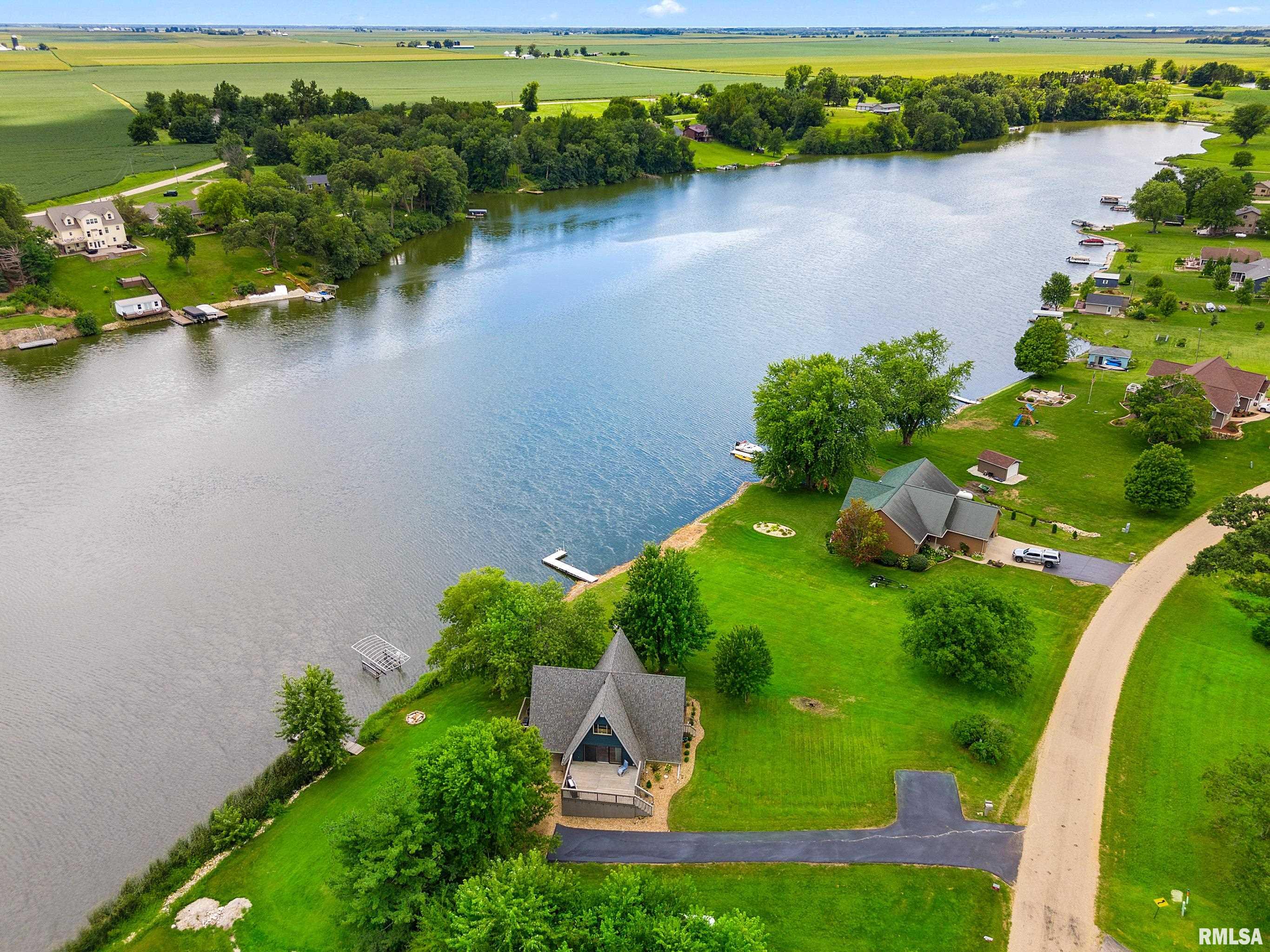 380 McGrew Drive Avon, IL 61415 - Photo 6 of 55