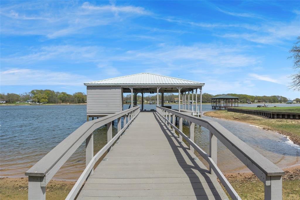 2109 Beavers Point Bonham, TX 75418 - Photo 17 of 31