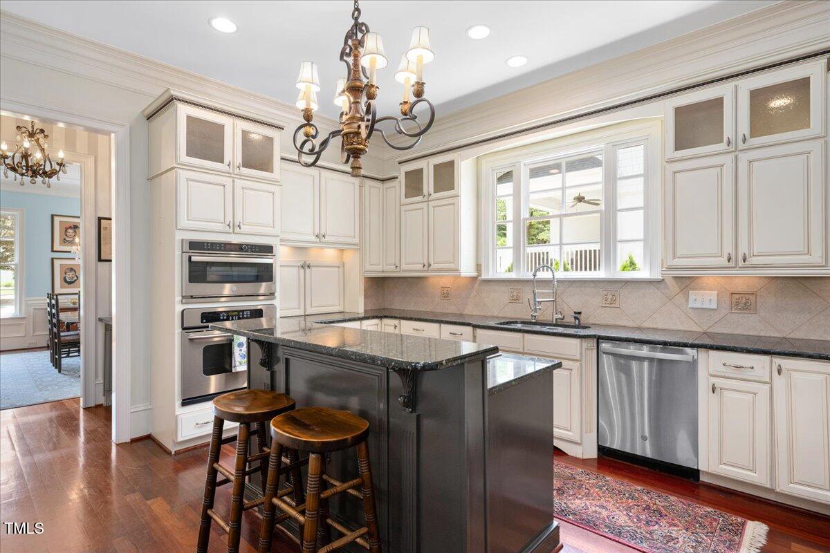 1313 Duplin Road Raleigh, NC 27607 - Photo 10 of 31 11-34