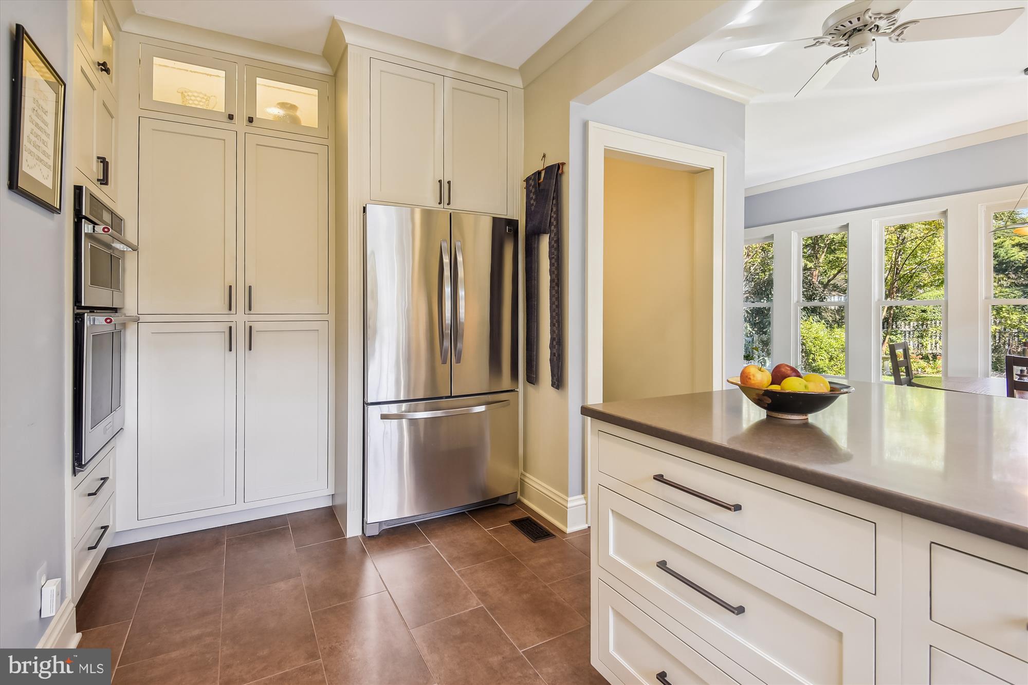 2403 Ridge Rd Drive Alexandria, VA 22302 - Photo 12 of 40 Kitchen