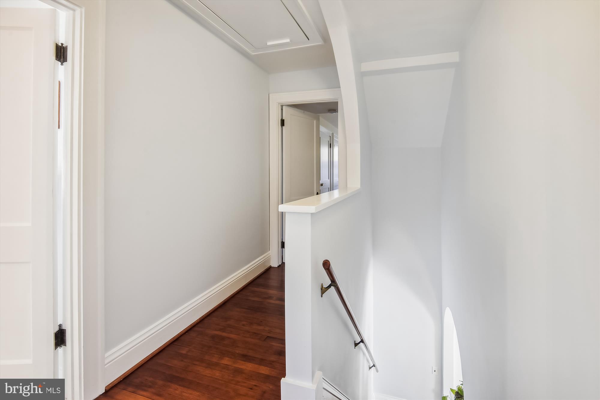 2403 Ridge Rd Drive Alexandria, VA 22302 - Photo 20 of 40 Upper Level Hall