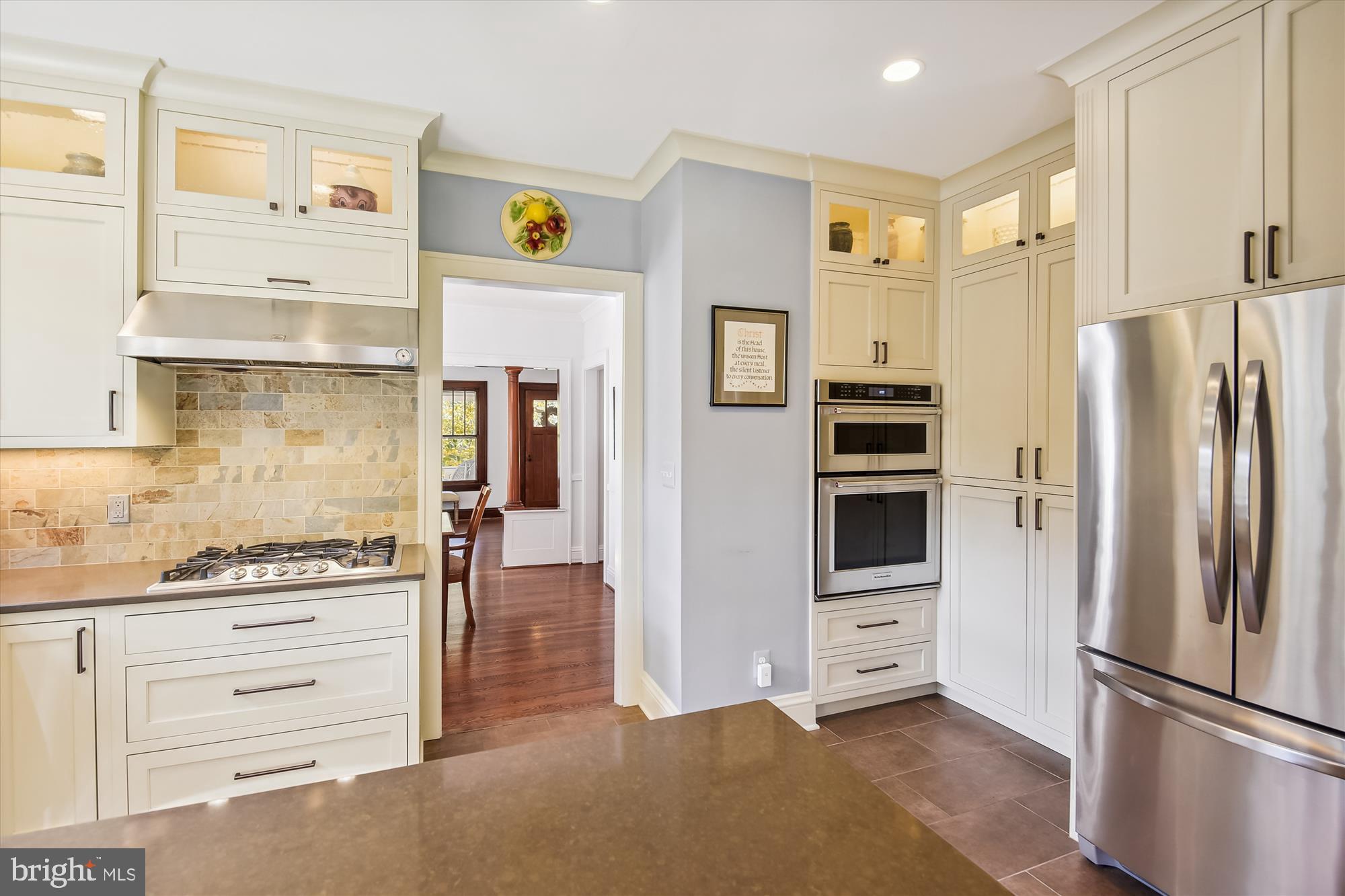 2403 Ridge Rd Drive Alexandria, VA 22302 - Photo 10 of 40 Kitchen - view to dining room