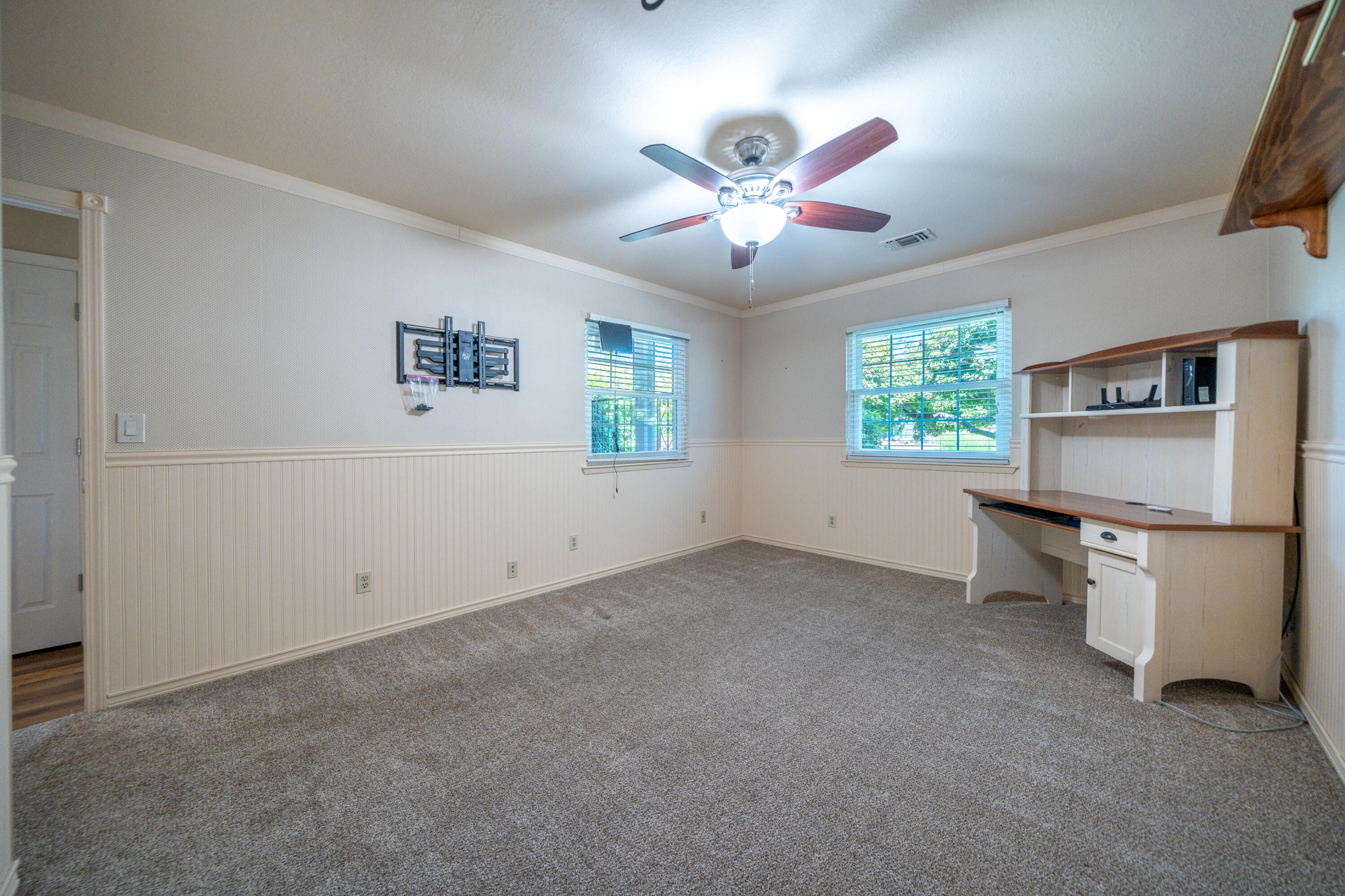 1075 Goodview Way Redding, CA 96003 - Photo 24 of 46 1075 Goodview Way-25