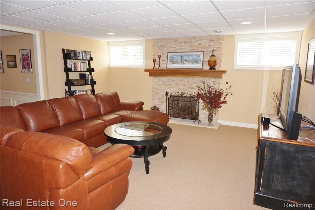 4710 Goodison Pl Drive Rochester, MI 48306 - Photo 36 of 46 DSC03317.JPG