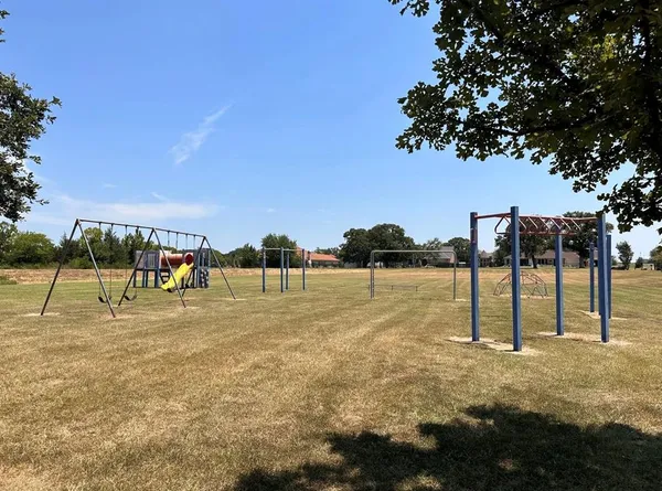 $92,500 | 1099 Deerfield Drive, Wills Point, TX 75169