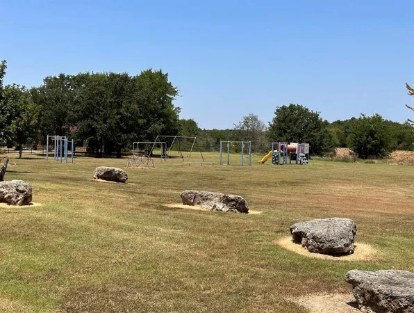 $92,500 | 1099 Deerfield Drive, Wills Point, TX 75169