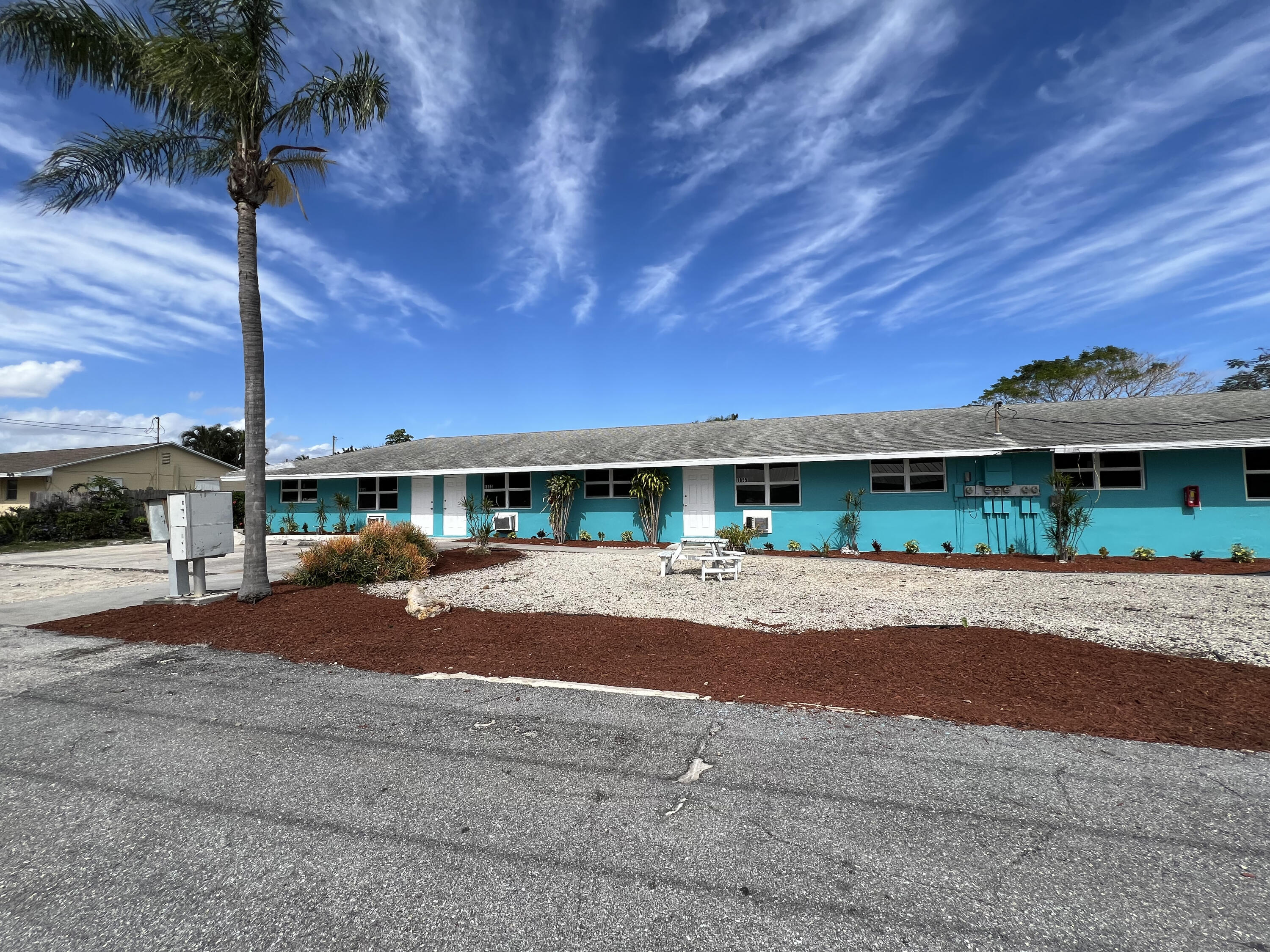 1863 Dillone Lane Juno Beach, FL 33408 - Photo 2 of 22 IMG_9026