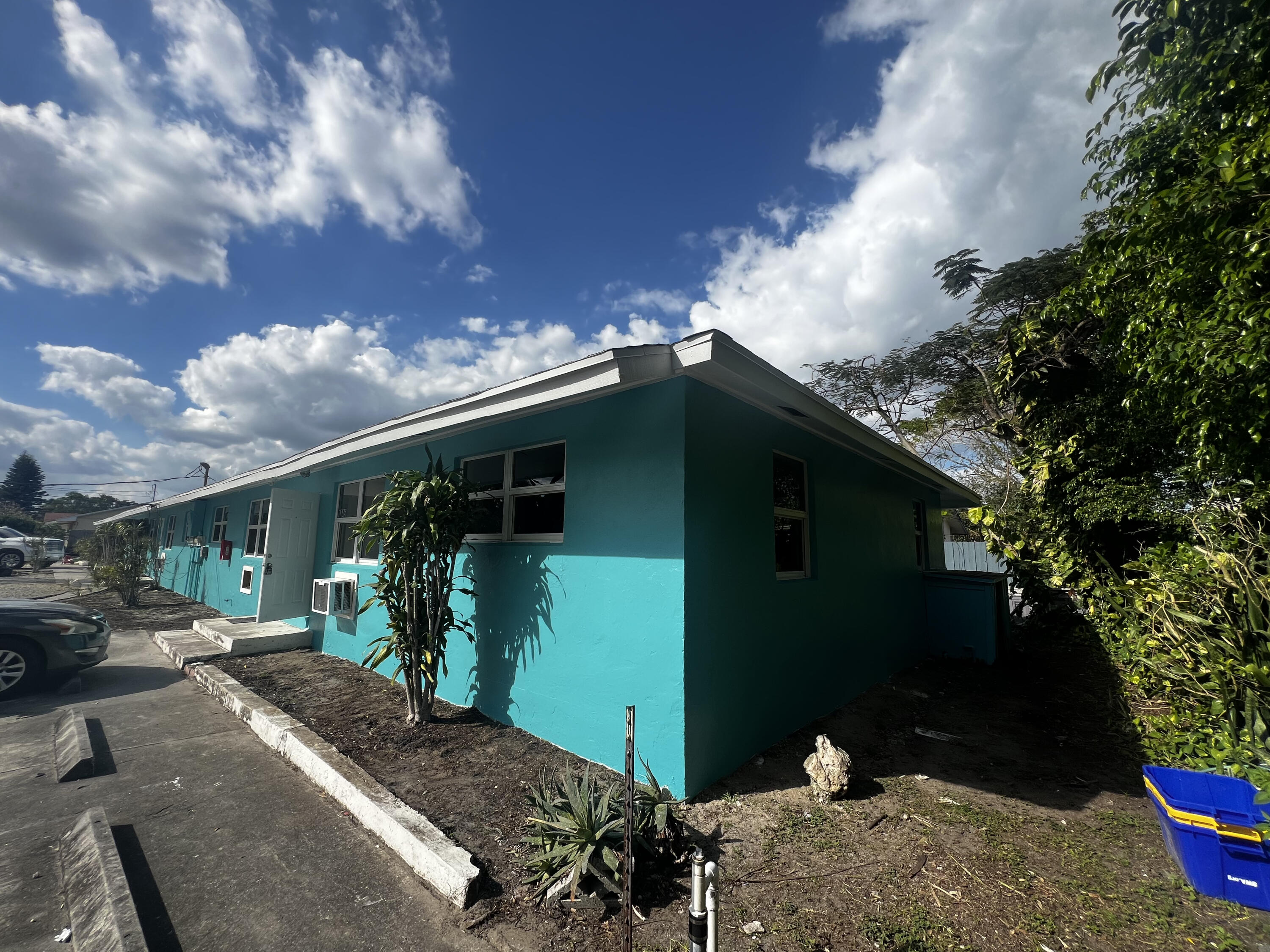 1863 Dillone Lane Juno Beach, FL 33408 - Photo 5 of 22 IMG_1241