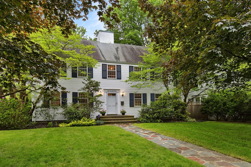 4 Foxcroft Road Winchester, MA 01890 - Photo 1 of 30 Gallery Image 1
