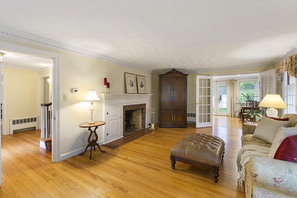 4 Foxcroft Road Winchester, MA 01890 - Photo 11 of 30 Gallery Image 11
