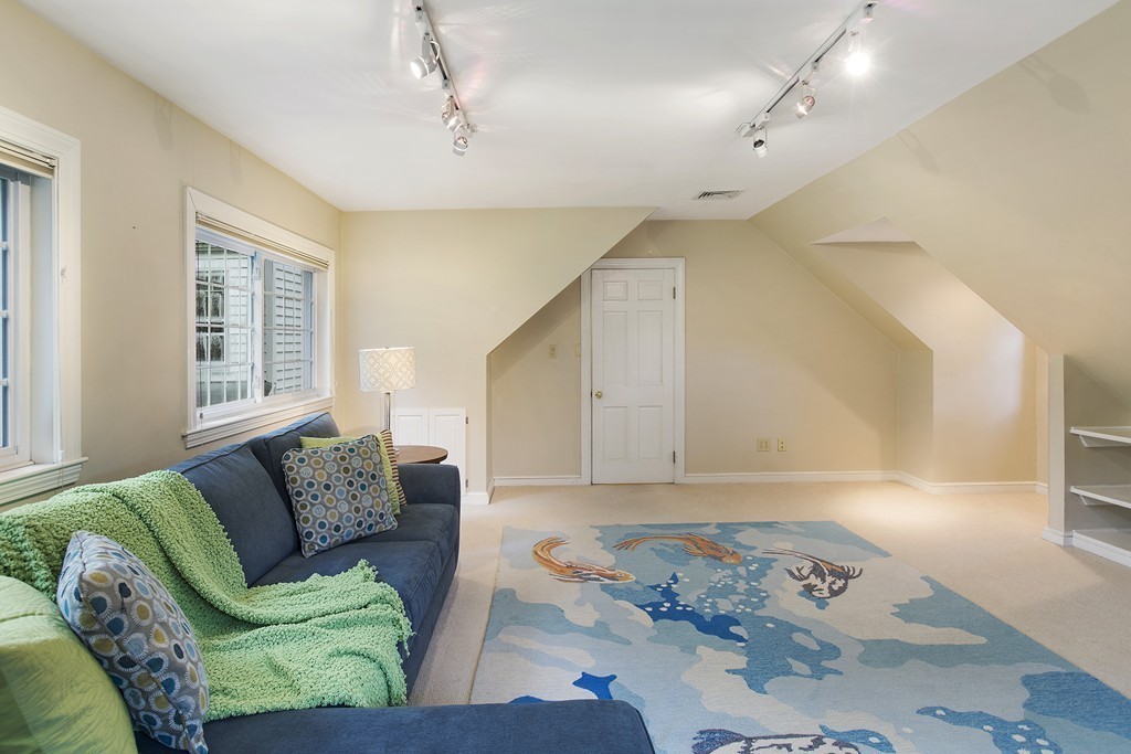 4 Foxcroft Road Winchester, MA 01890 - Photo 26 of 30 Gallery Image 26