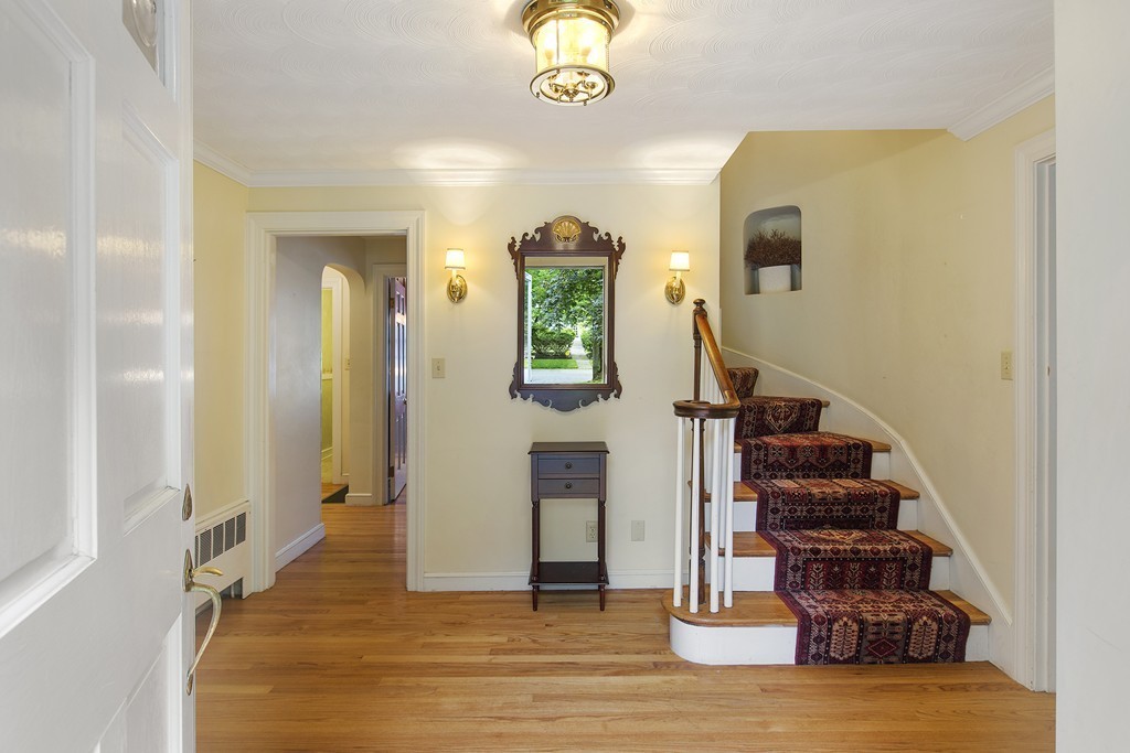4 Foxcroft Road Winchester, MA 01890 - Photo 4 of 30 Gallery Image 4