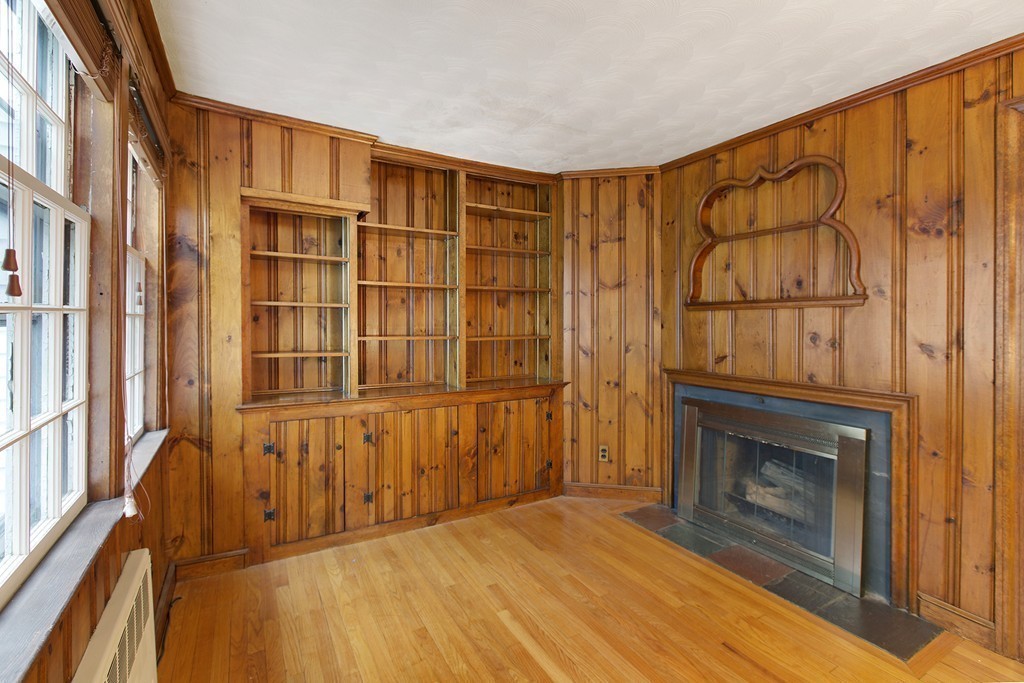 4 Foxcroft Road Winchester, MA 01890 - Photo 8 of 30 Gallery Image 8