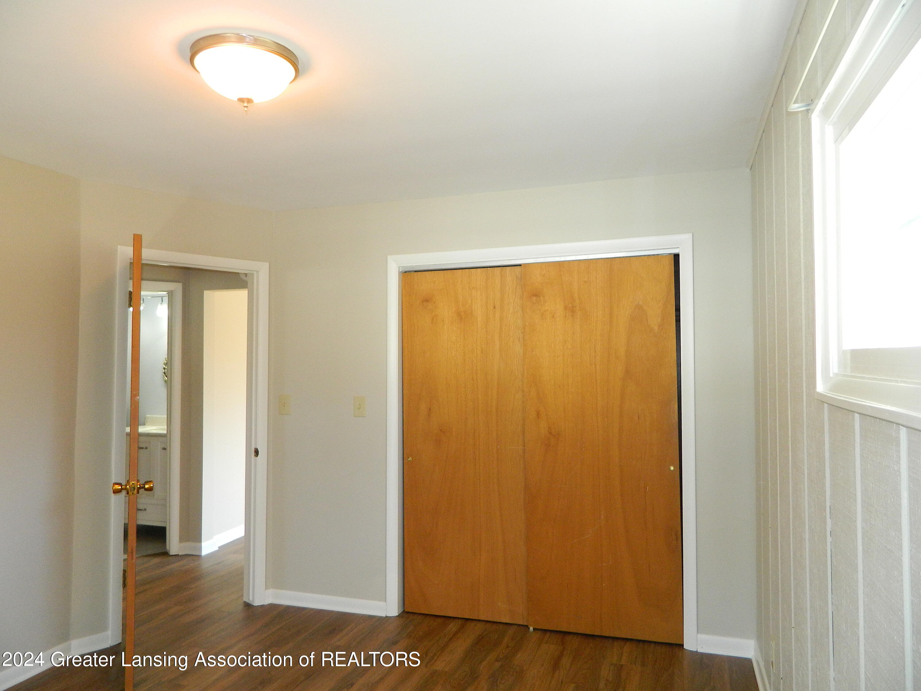 750 Raymond Road Owosso, MI 48867 - Photo 5 of 27 Bedroom 1