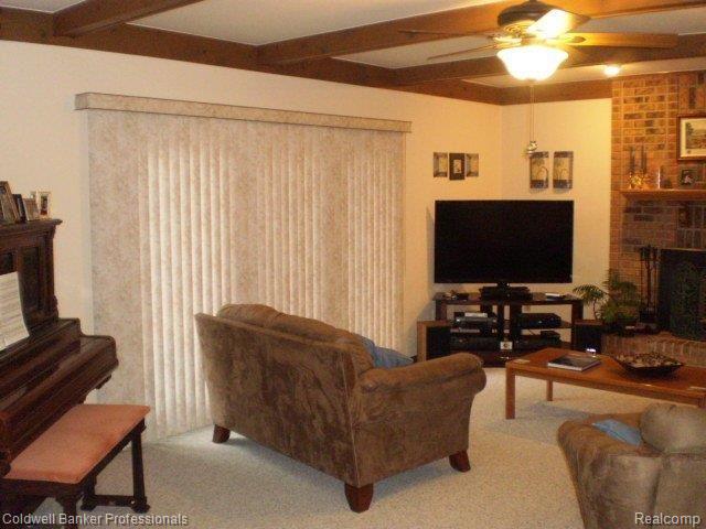 573 Shellbourne Drive Rochester, MI 48309 - Photo 8 of 24 004.JPG