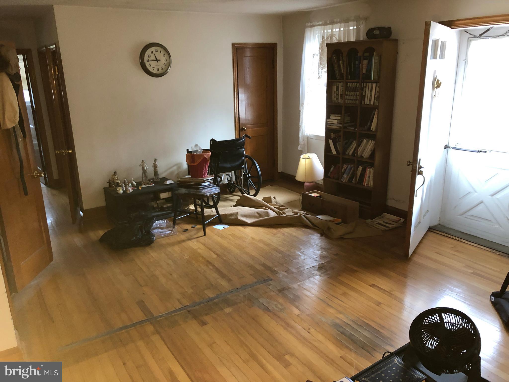 4034 East Joppa Road Baltimore, MD 21236 - Photo 4 of 11 Gallery Image 4