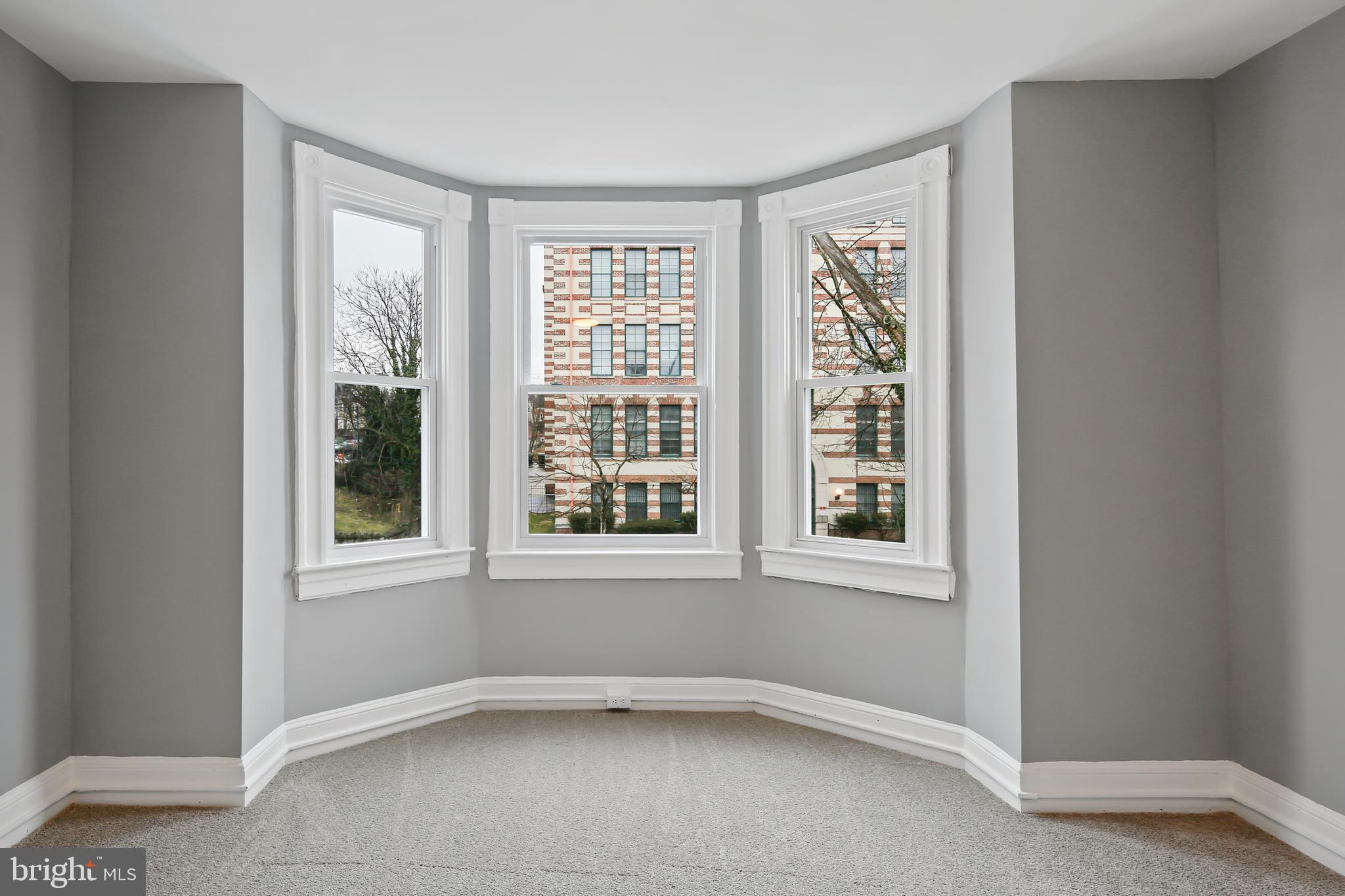 3908 Reisterstown Road Baltimore, MD 21215 - Photo 14 of 25 Owners Suite !