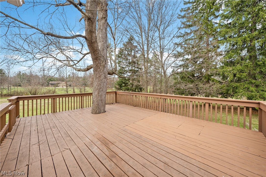 6485 Olde 8 Road Peninsula, OH 44264 - Photo 32 of 35