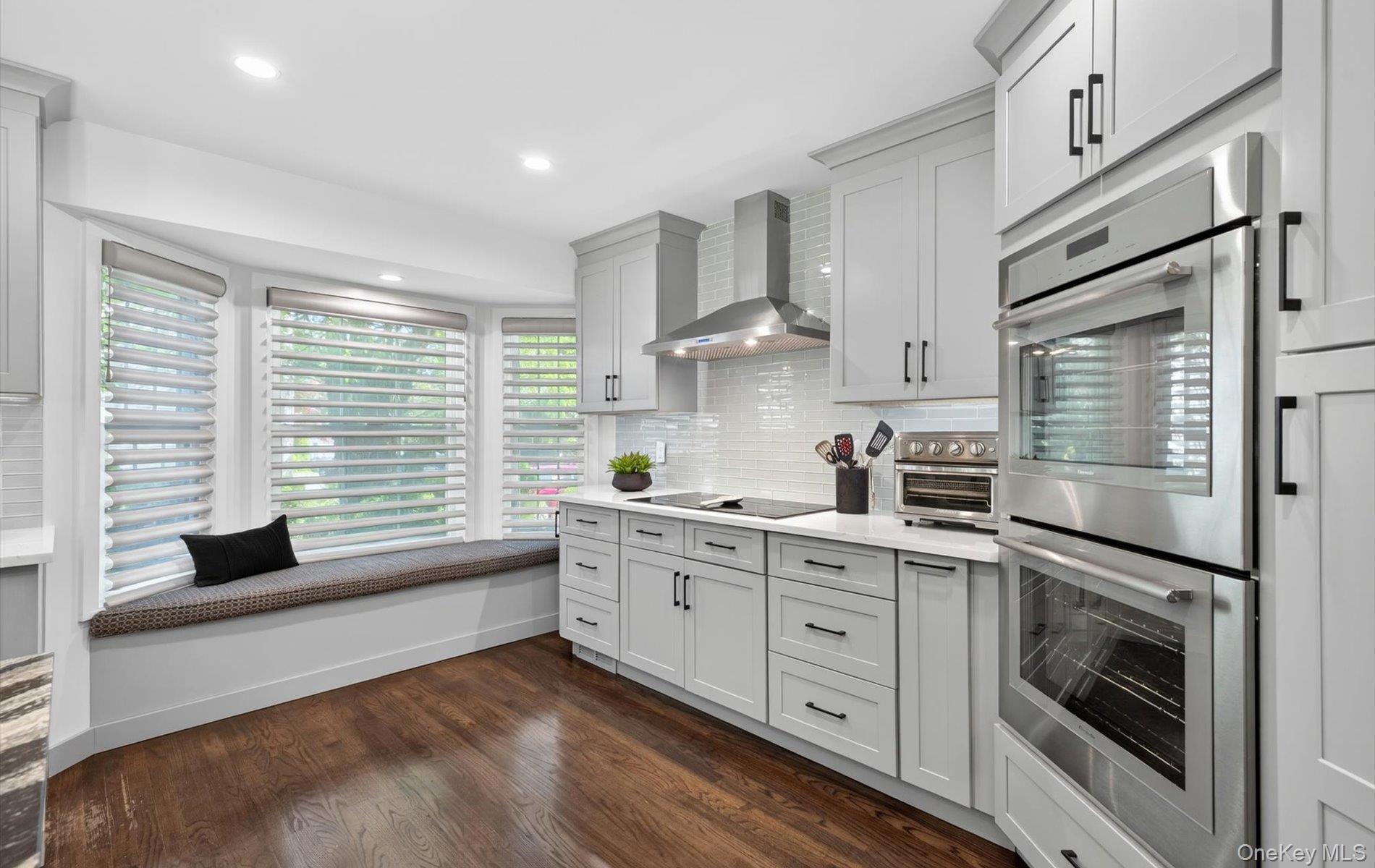 88 Hidden Ridge Drive Syosset, NY 11791 - Photo 12 of 37