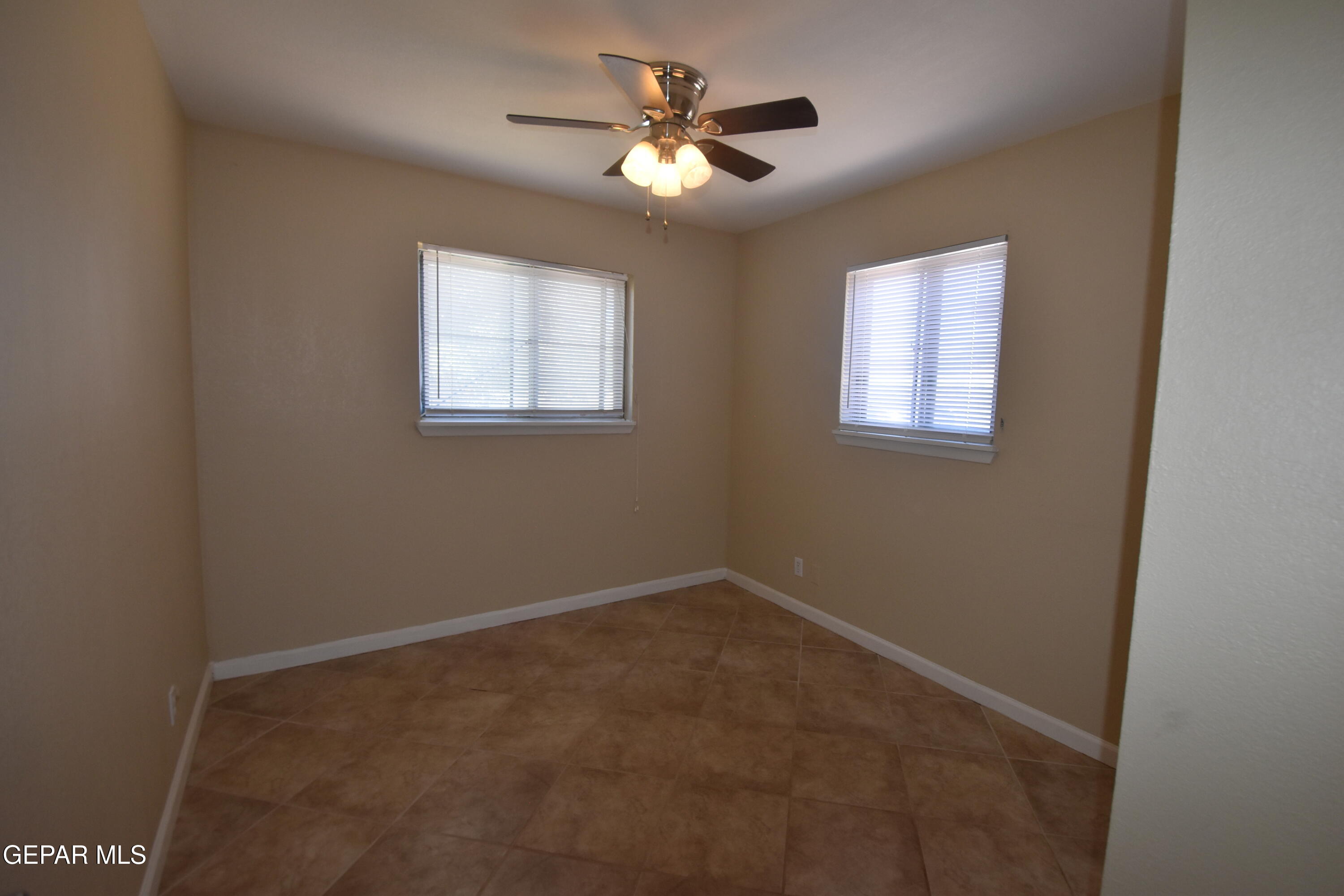 807 Poplar Street Anthony, TX 79821 - Photo 6 of 16 DSC_0037