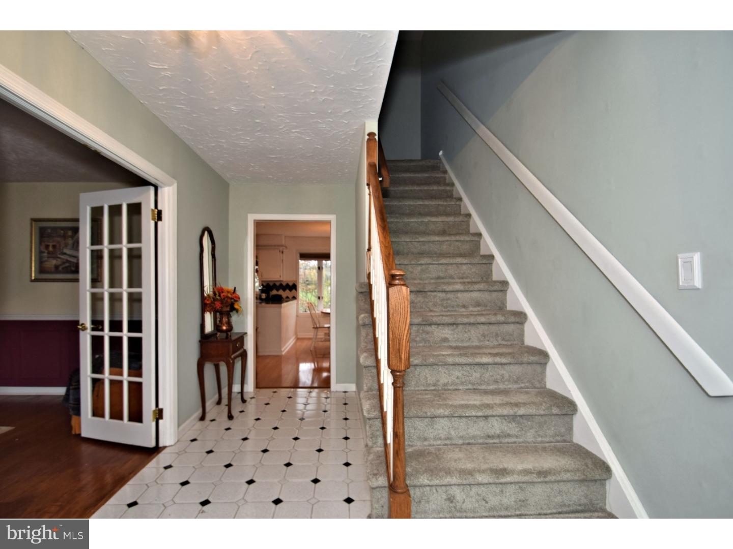 1990 Eagle Way Hatfield, PA 19440 - Photo 2 of 21 Gallery Image 2
