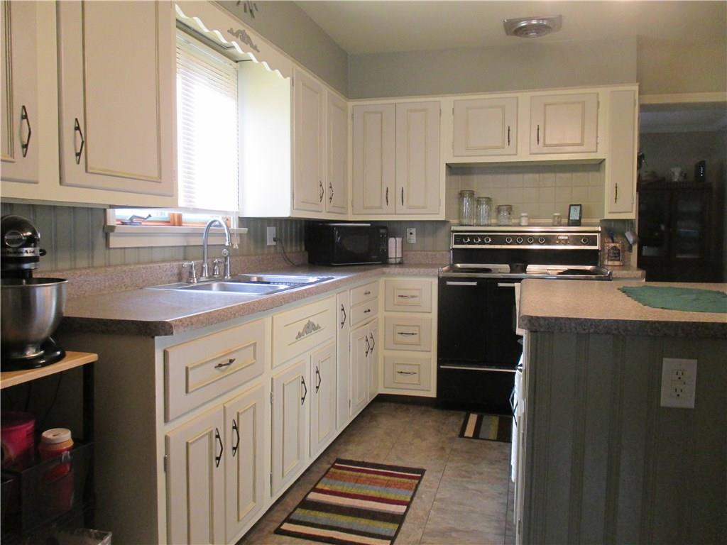 1871 Barr Slope Road Clymer, PA 15728 - Photo 5 of 21 GREAT KITCHEN