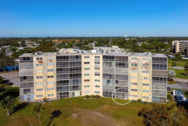 $149,000 | 4040 Ironwood Circle, Unit 102F, Bradenton, FL 34209