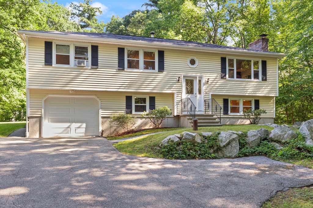 58 Roosevelt Road Wilmington, MA 01887 - Photo 4 of 39 Gallery Image 4