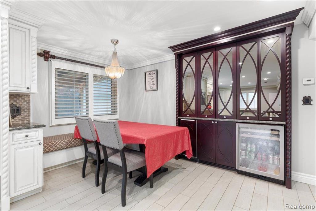 165 Lewiston Road Grosse Pointe Farms, MI 48236 - Photo 17 of 61
