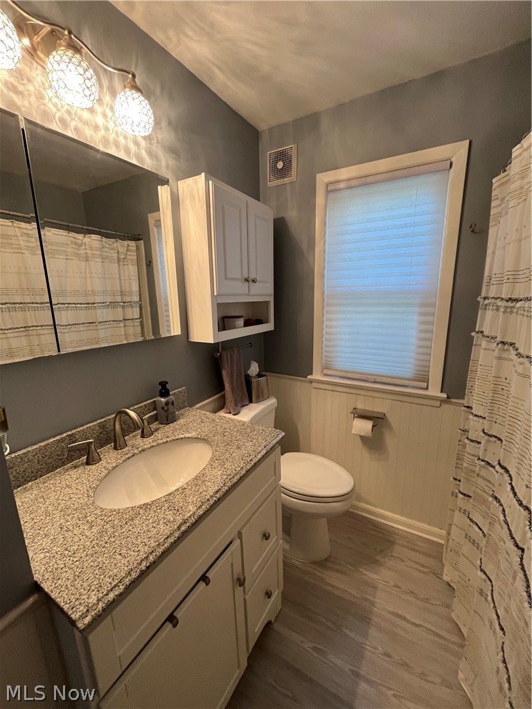 409 Clarmont Road Willowick, OH 44095 - Photo 9 of 20 Gallery Image 9