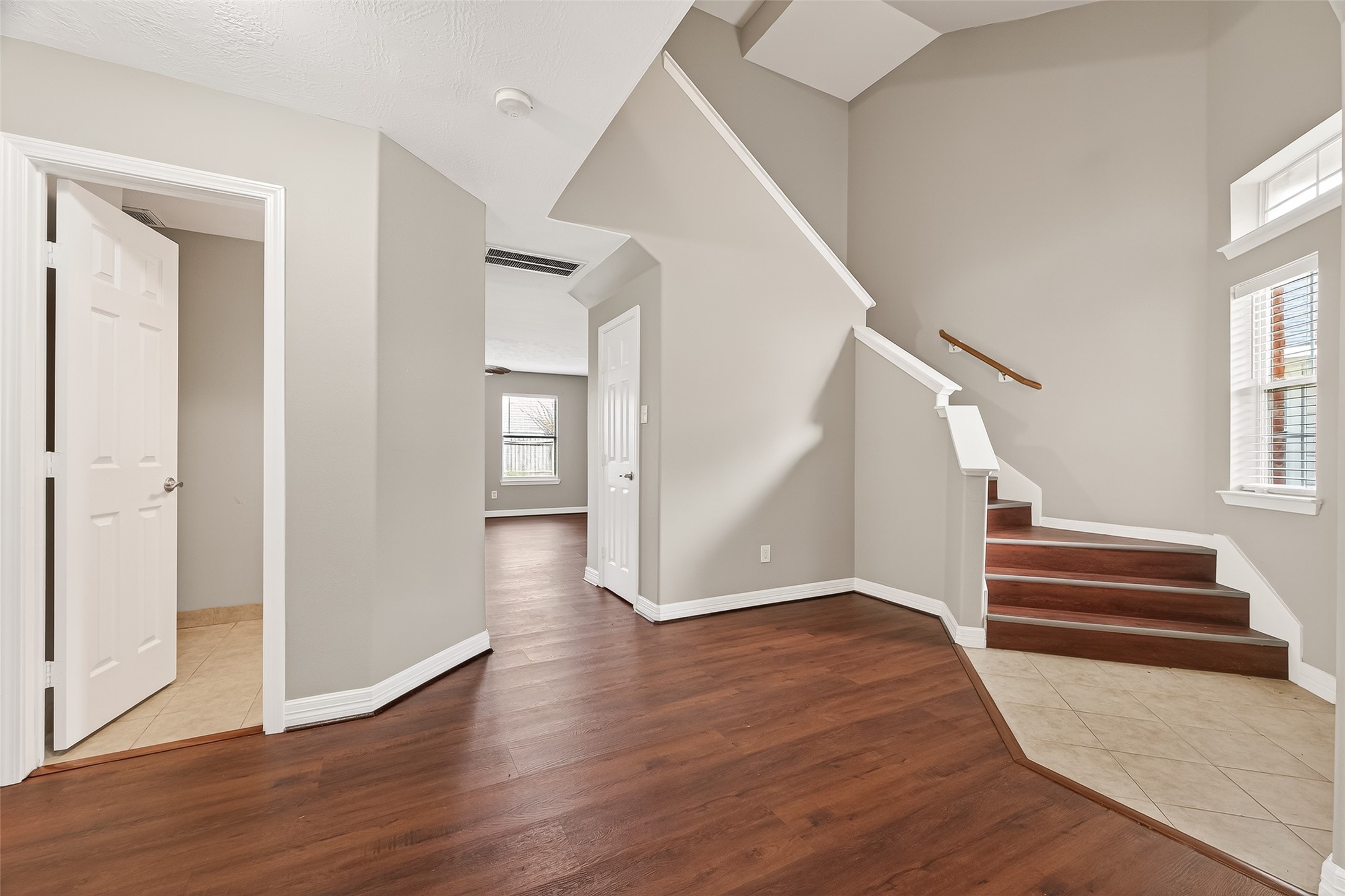 1411 Heathcote Lane Houston, TX 77073 - Photo 12 of 48