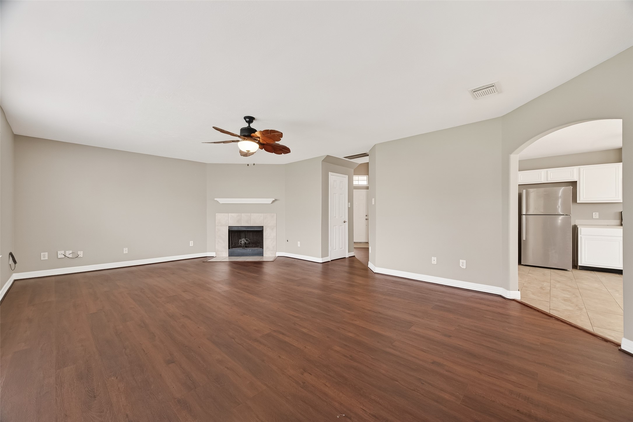 1411 Heathcote Lane Houston, TX 77073 - Photo 14 of 48