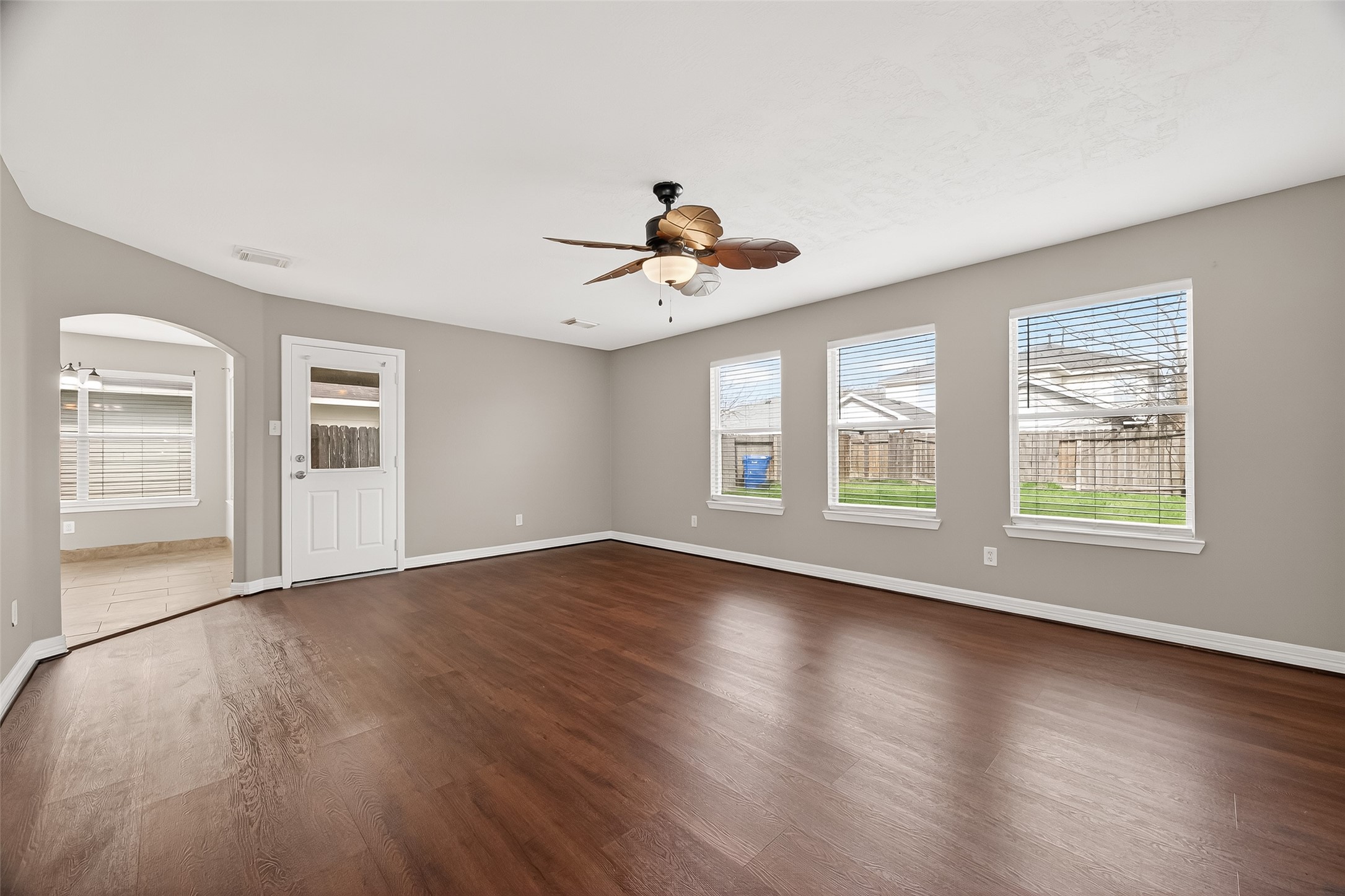 1411 Heathcote Lane Houston, TX 77073 - Photo 16 of 48