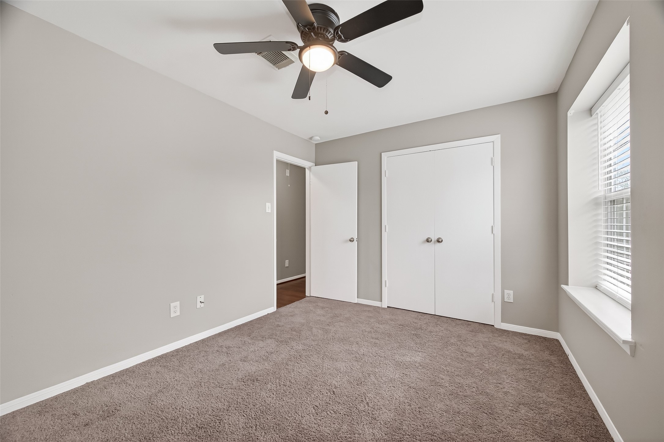 1411 Heathcote Lane Houston, TX 77073 - Photo 30 of 48