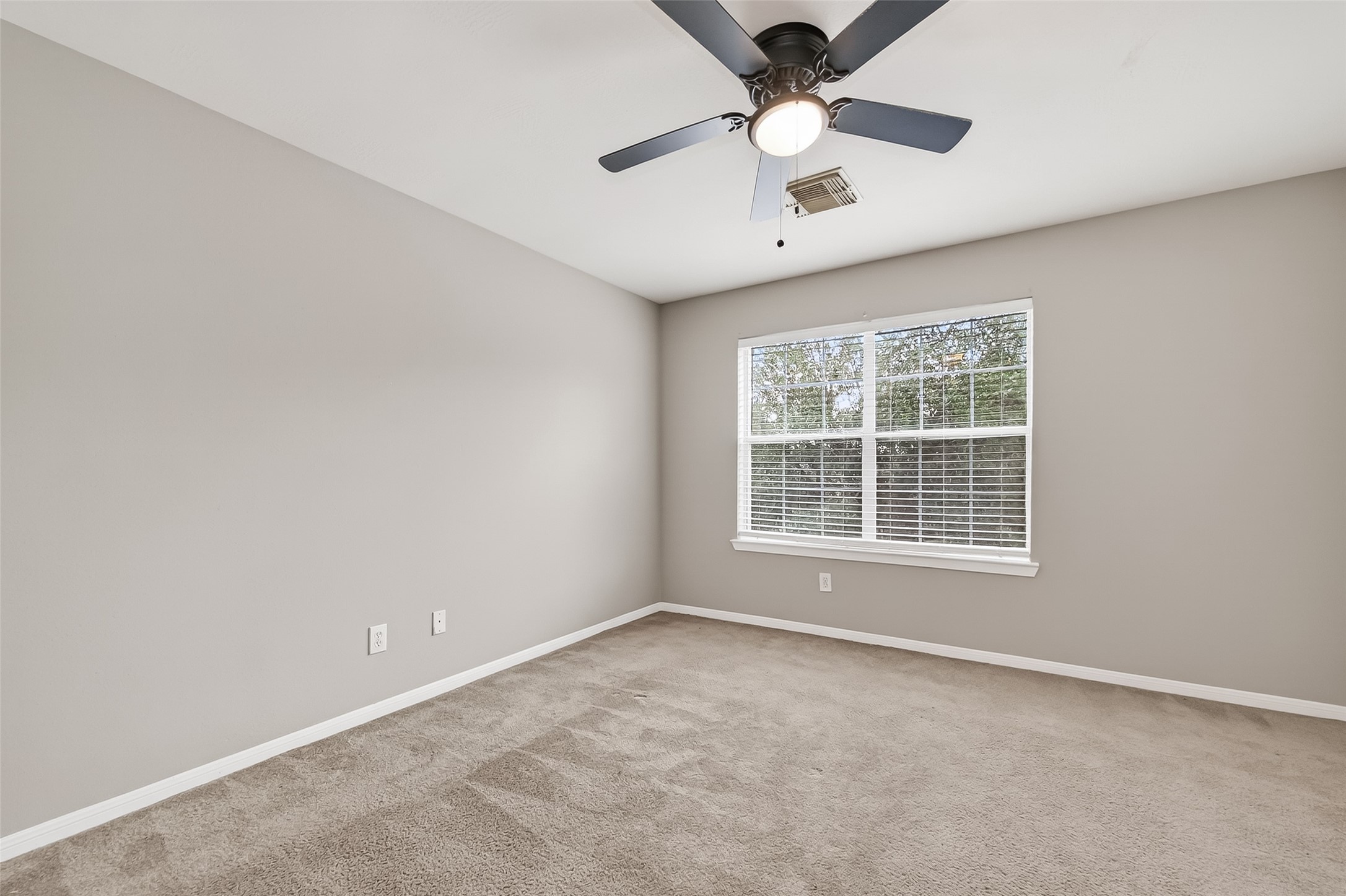 1411 Heathcote Lane Houston, TX 77073 - Photo 32 of 48