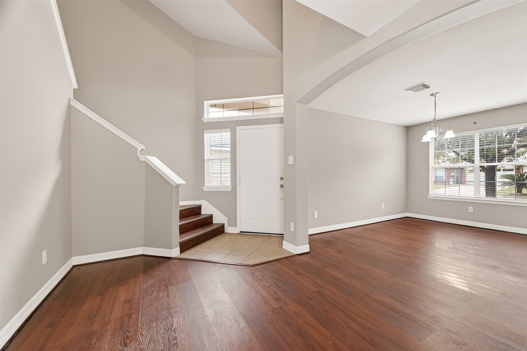 1411 Heathcote Lane Houston, TX 77073 - Photo 6 of 48