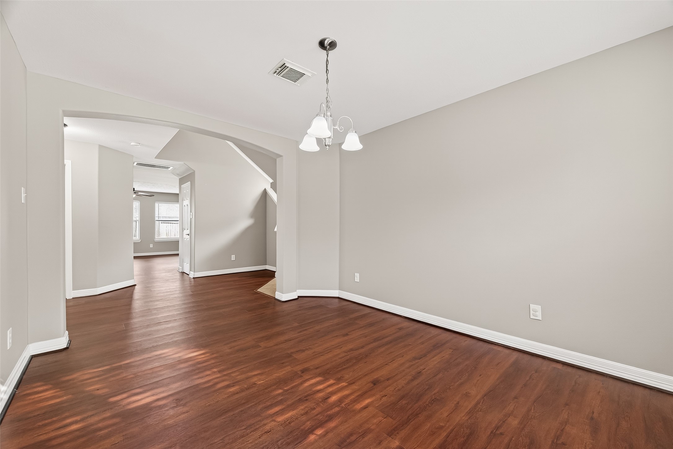 1411 Heathcote Lane Houston, TX 77073 - Photo 10 of 48