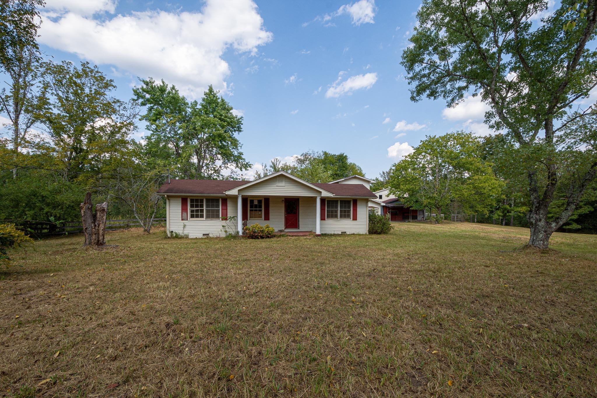 480 Pollock Hollow Road Minor Hill, TN 38473 - Photo 2 of 30