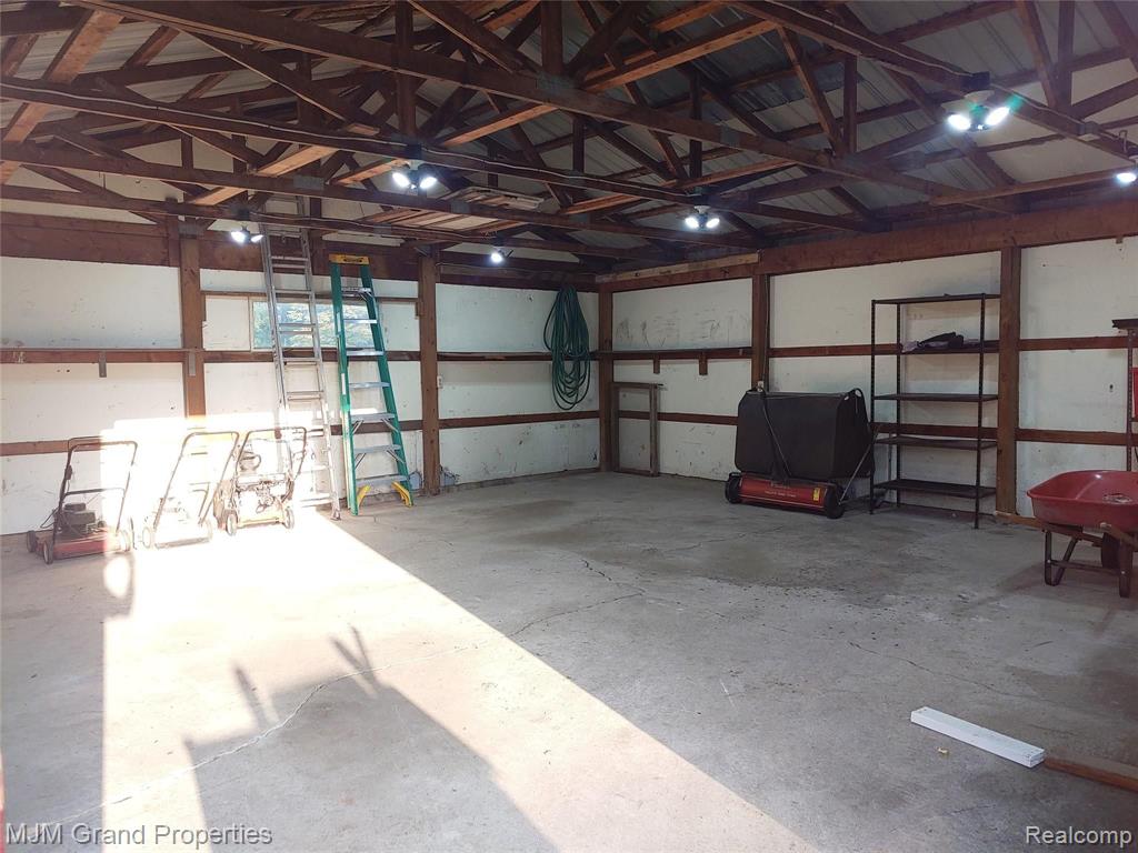 23221 Waltz Road New Boston, MI 48164 - Photo 29 of 37
